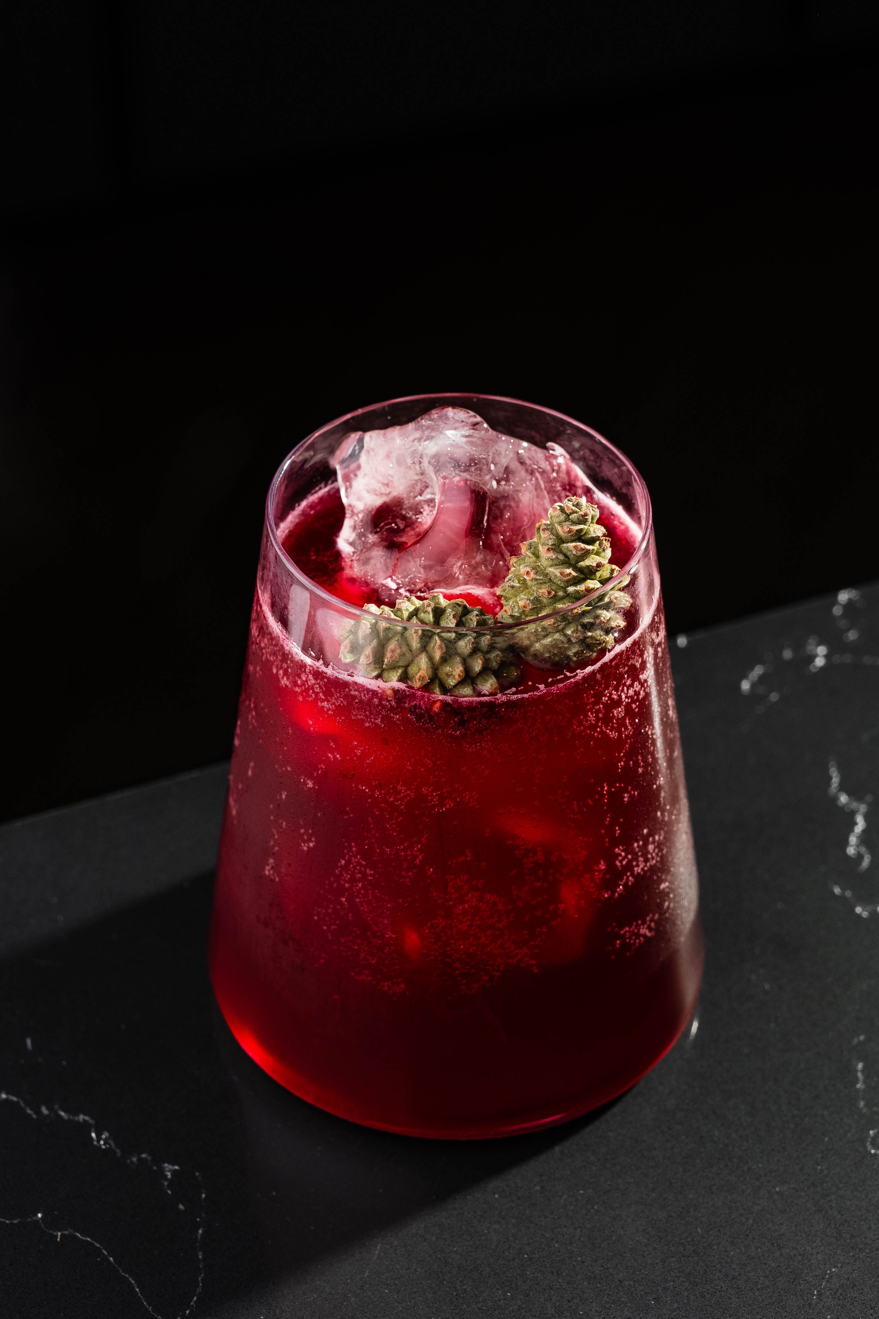 ЛАВАНДА С СОСНОВЫМИ ШИШКАМИ