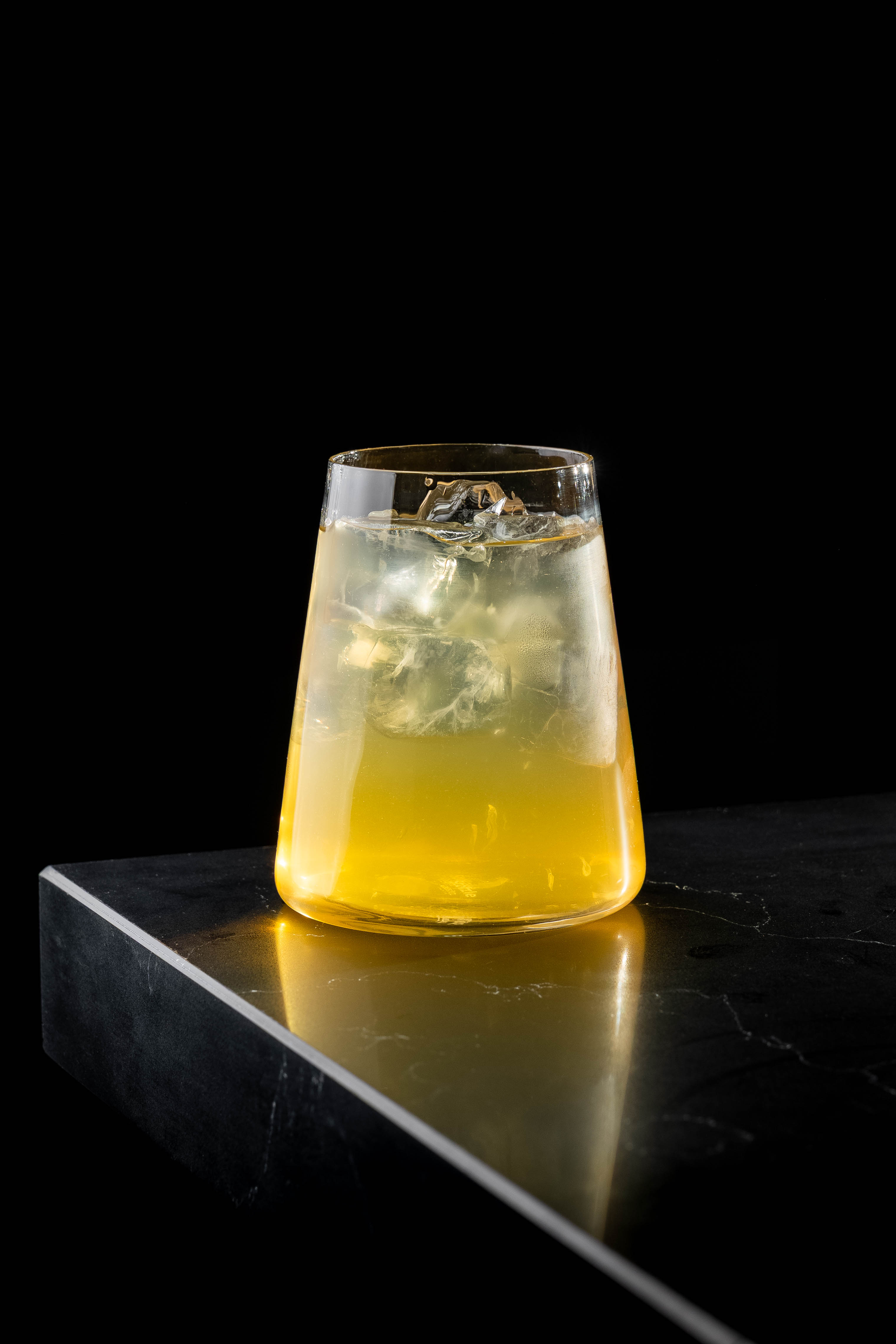 ВАНИЛЬ С КРАСНЫМИ ЦИТРУСАМИ